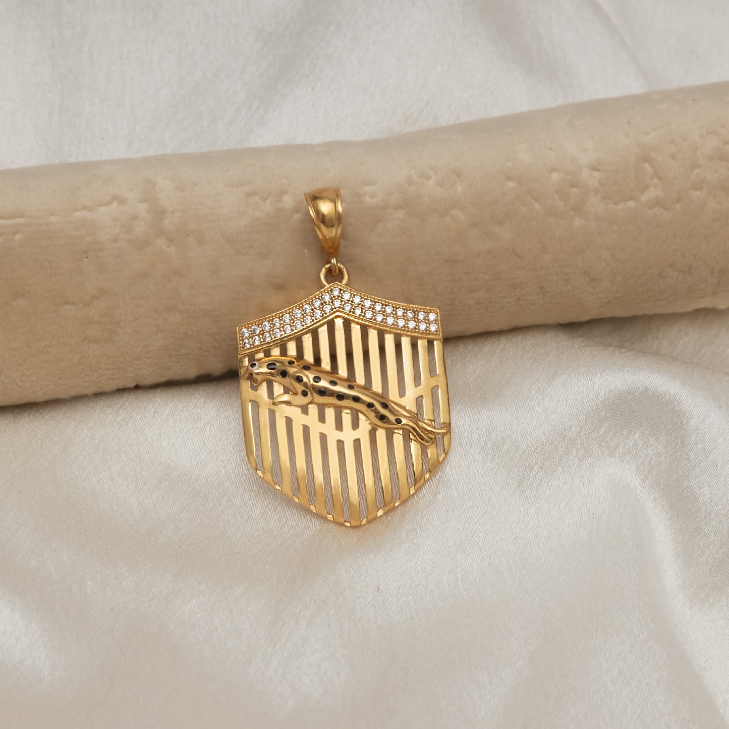 BOLD JAGUAR PREMIUM GOLD PLATED PENDANT