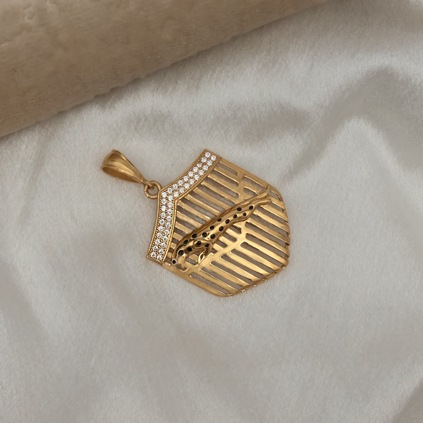 BOLD JAGUAR PREMIUM GOLD PLATED PENDANT