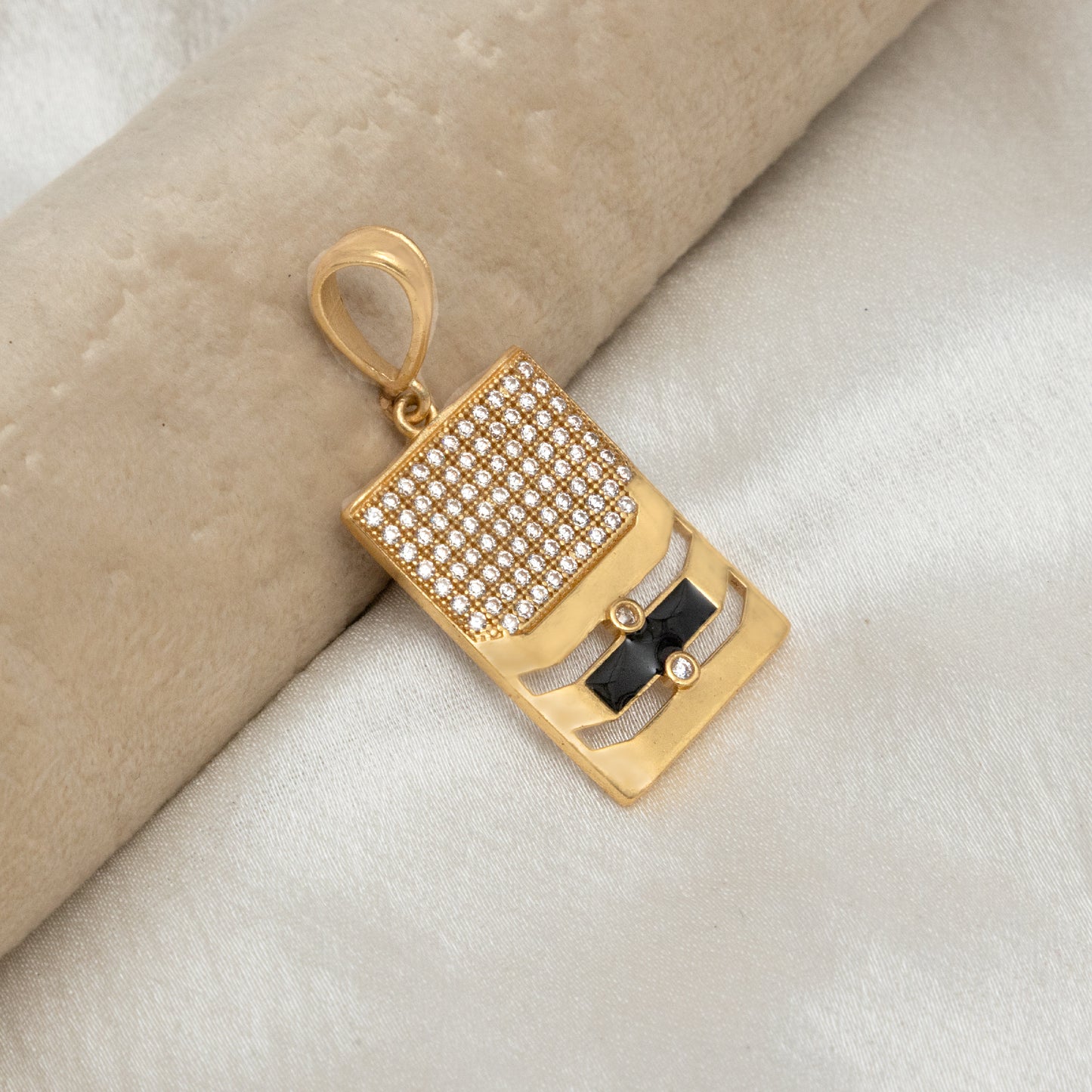 SHINING SQUARE DIAMOND PENDANT PREMIUM GOLD PLATED PENDANT