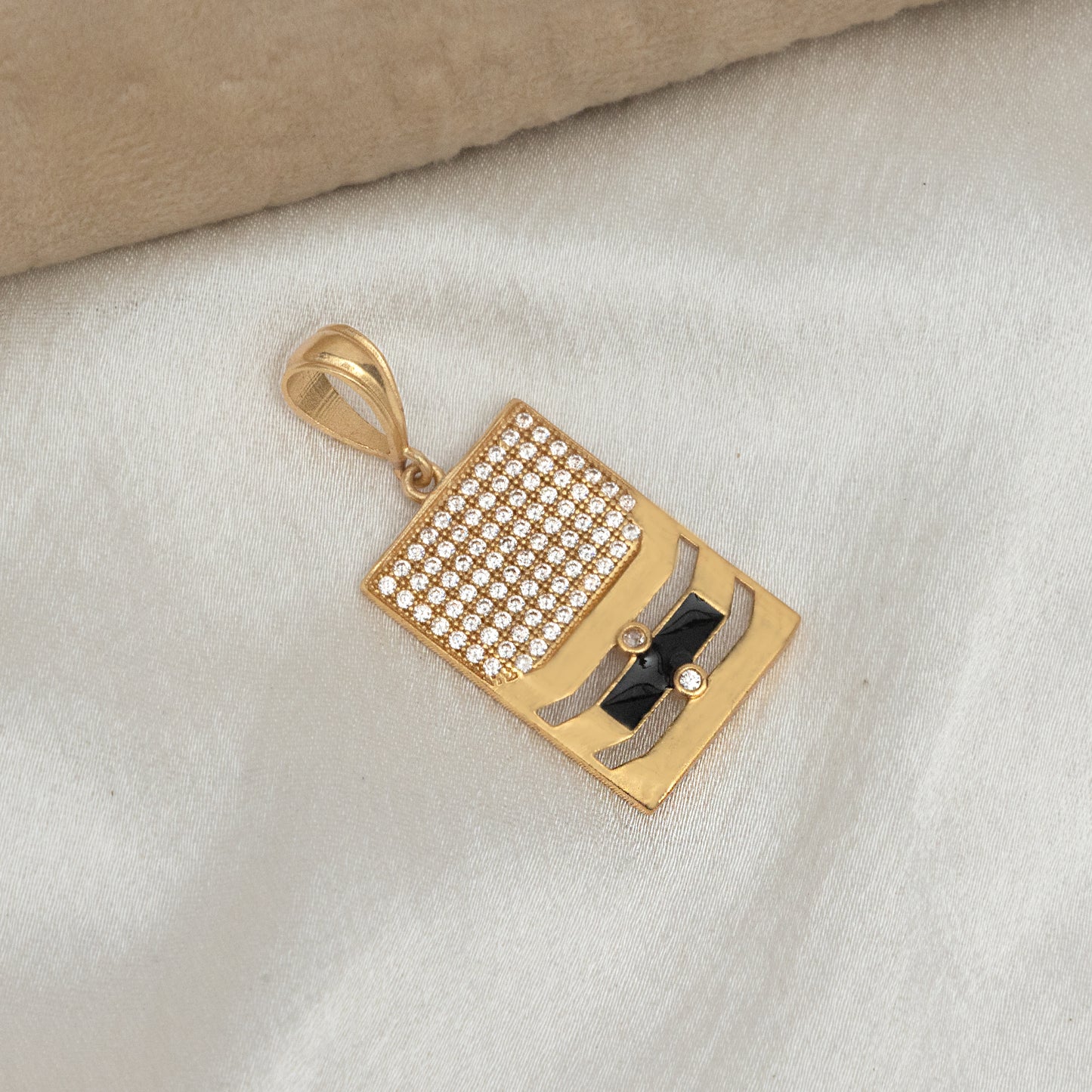 SHINING SQUARE DIAMOND PENDANT PREMIUM GOLD PLATED PENDANT
