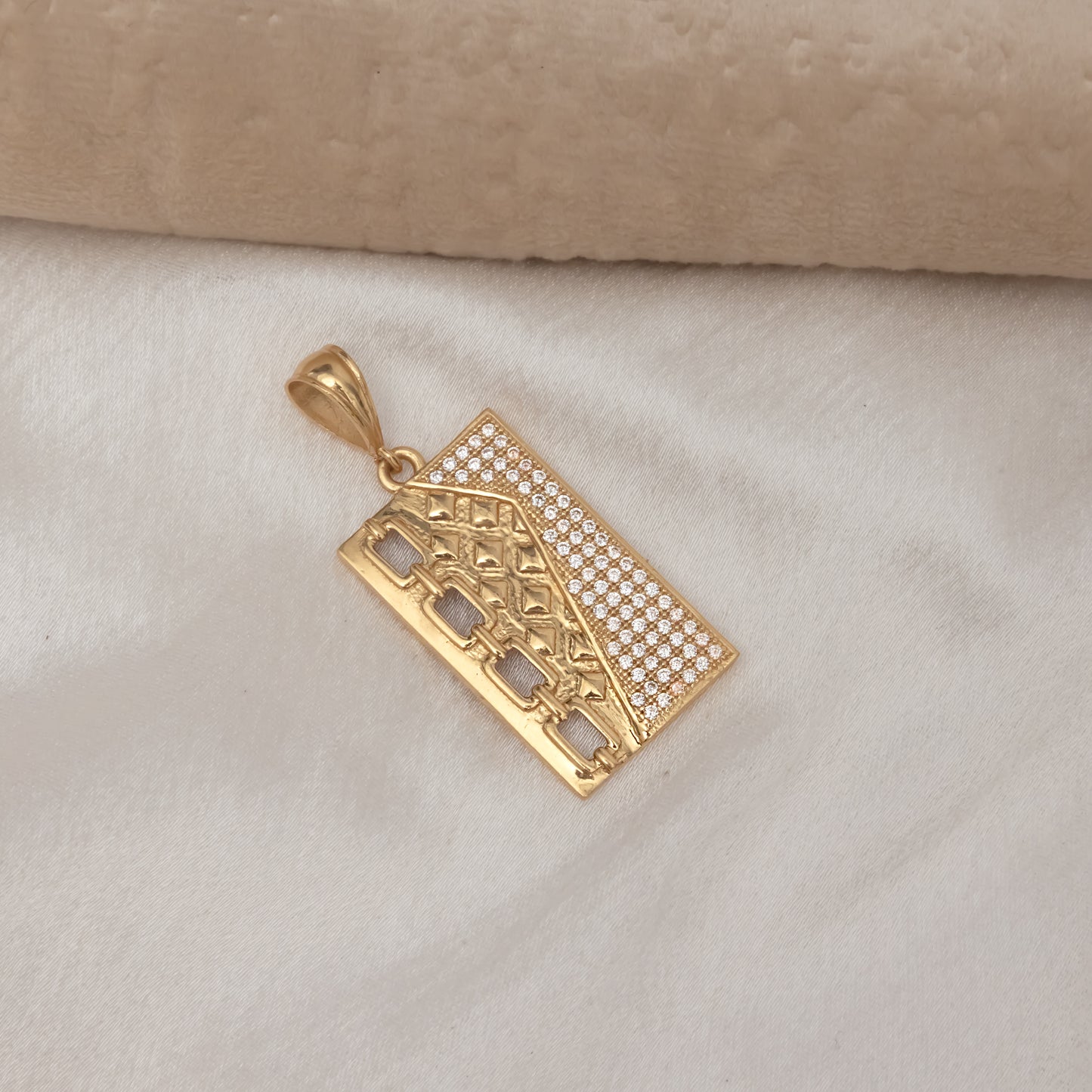 LOCK SQUARE DIAMOND PREMIUM GOLD PLATED PENDANT