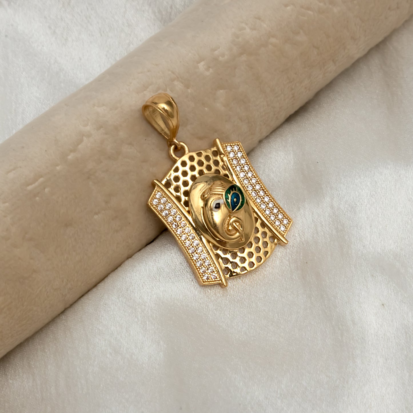 VINAYAK PREMIUM GOLD PLATED PENDANT