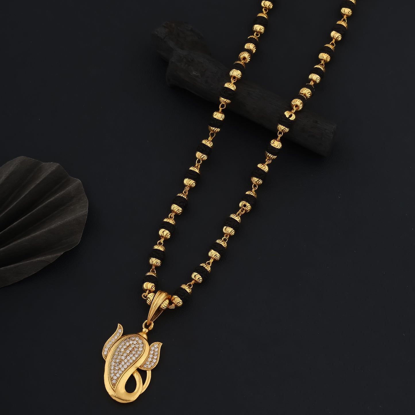 Shree Ganesh Dimond Pendant With Rudraksha Mala