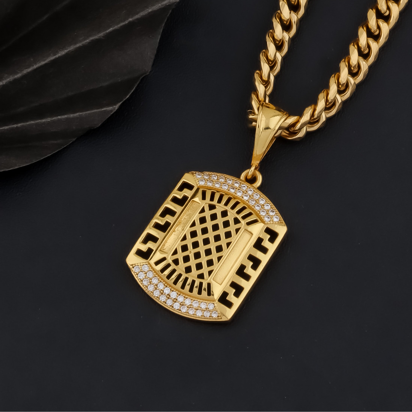 Unisex Designer Gold Chain Pendant (24 Inch)