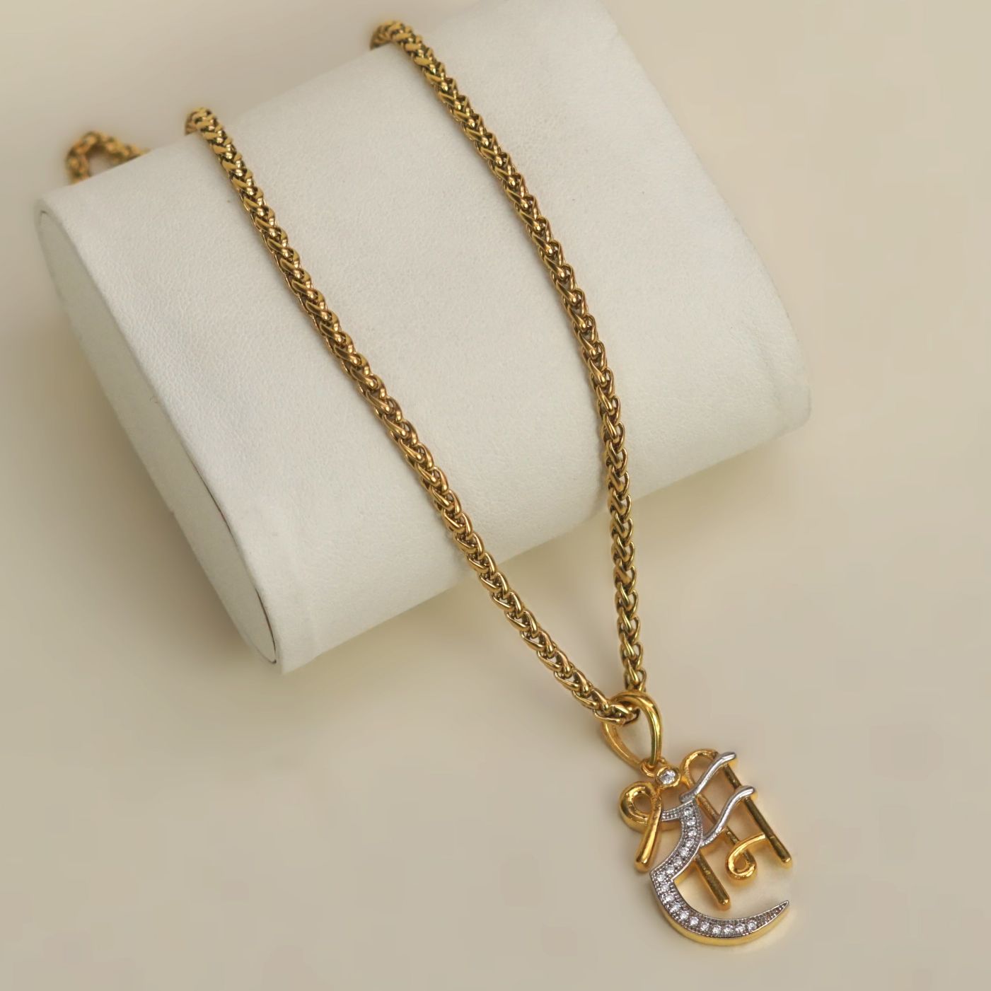 SHREE RAM PENDANT WITH MEN'S CHAIN (CHAIN-22 INCH)