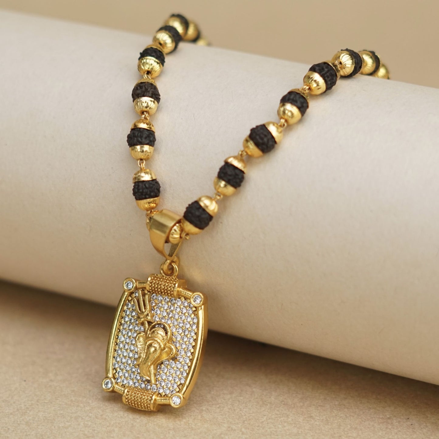 GANESHA PREMIUM GOLD PLATED PENDANT WITH RUDRAKSHA MALA (MALA-23 INCH)