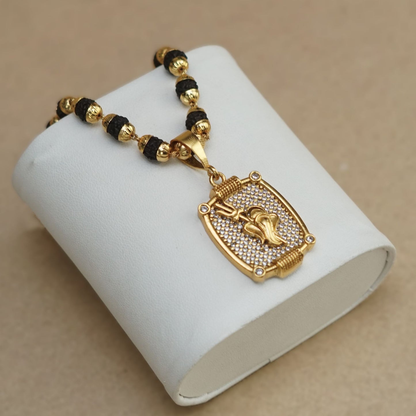 GANESHA PREMIUM GOLD PLATED PENDANT WITH RUDRAKSHA MALA (MALA-23 INCH)
