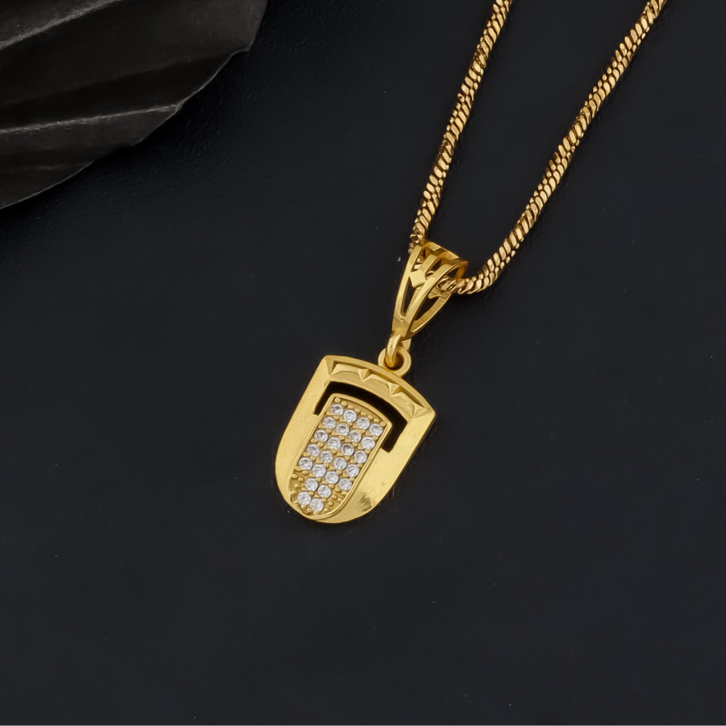 Dope Men’s Unique Style Gold Chain Pendant (Chain-24 Inch)