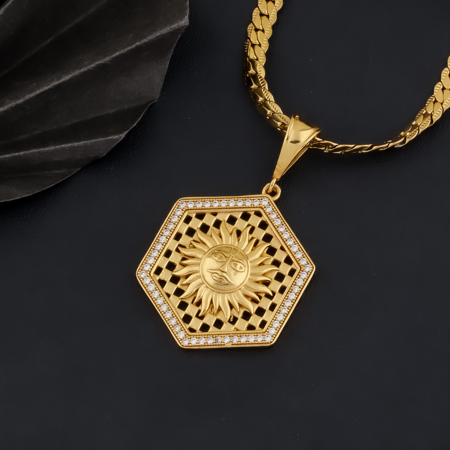 Sun Men’s Designer Gold Chain Pendant (Chain-24 Inch)