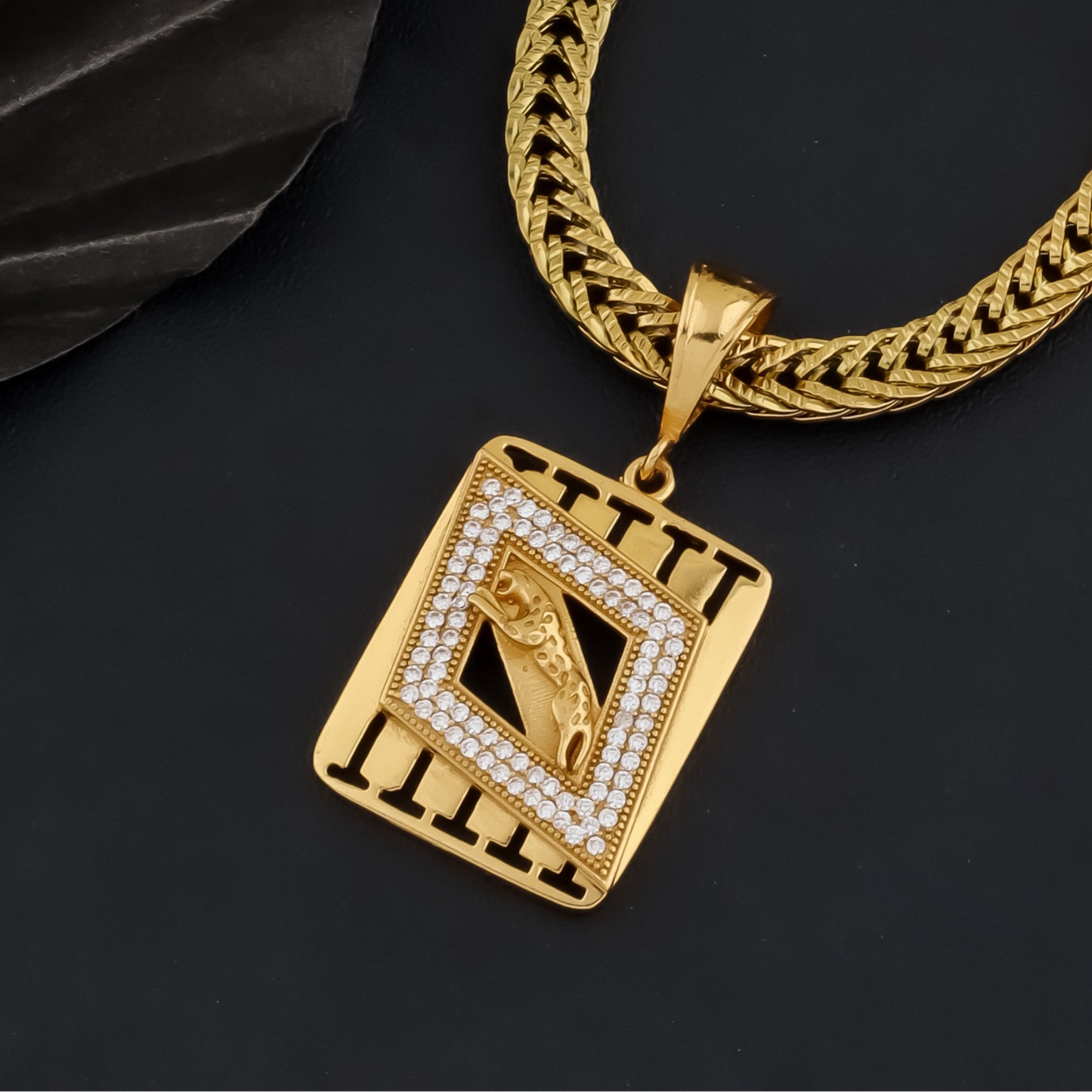 JAGUAR MEN’S STYLISH GOLD PENDANT WITH CHAIN (CHAIN-24 INCH)