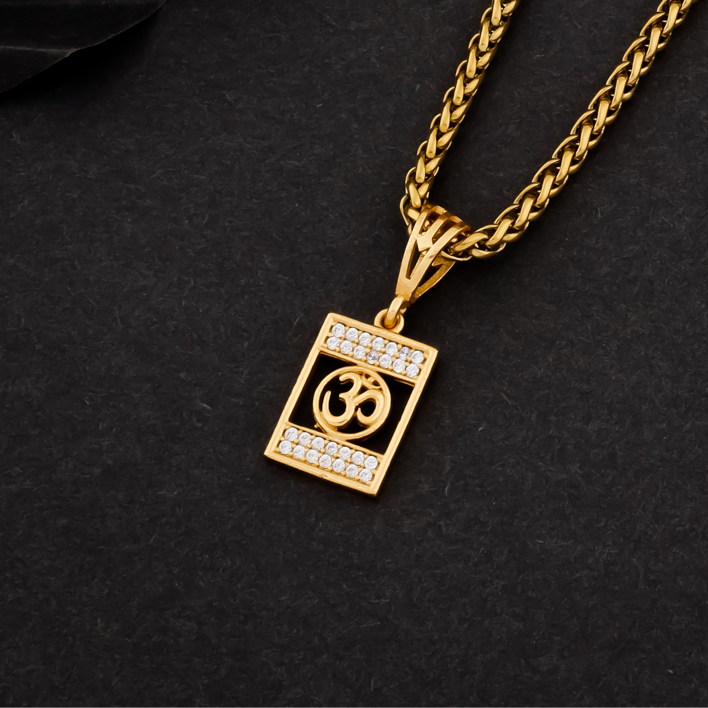OMDUTT PREMIUM GOLD PLATED CHAIN PENDANT (CHAIN-22 INCH / 3 MM)
