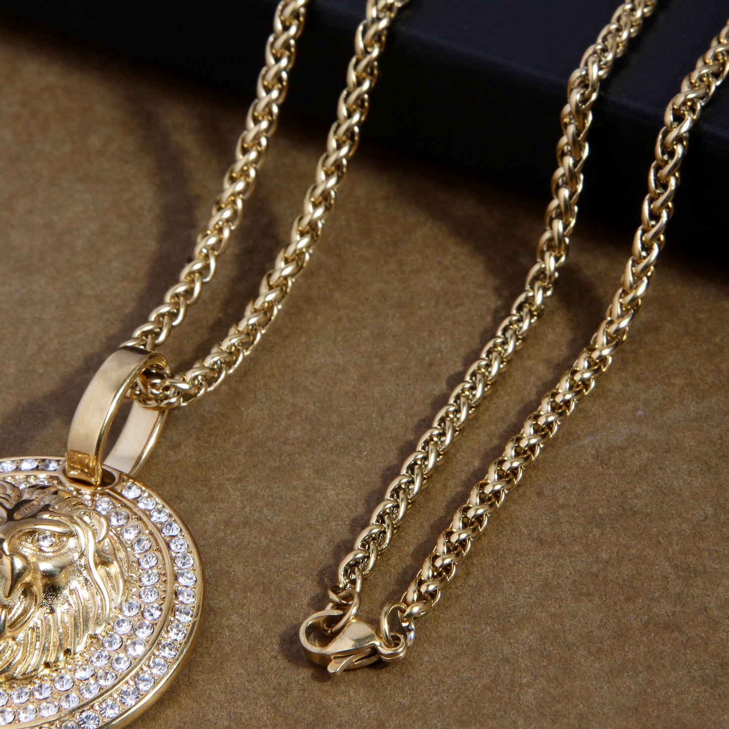 LION COIN MEN’S LUXURY GOLD PENDANT (CHAIN-24 INCH)