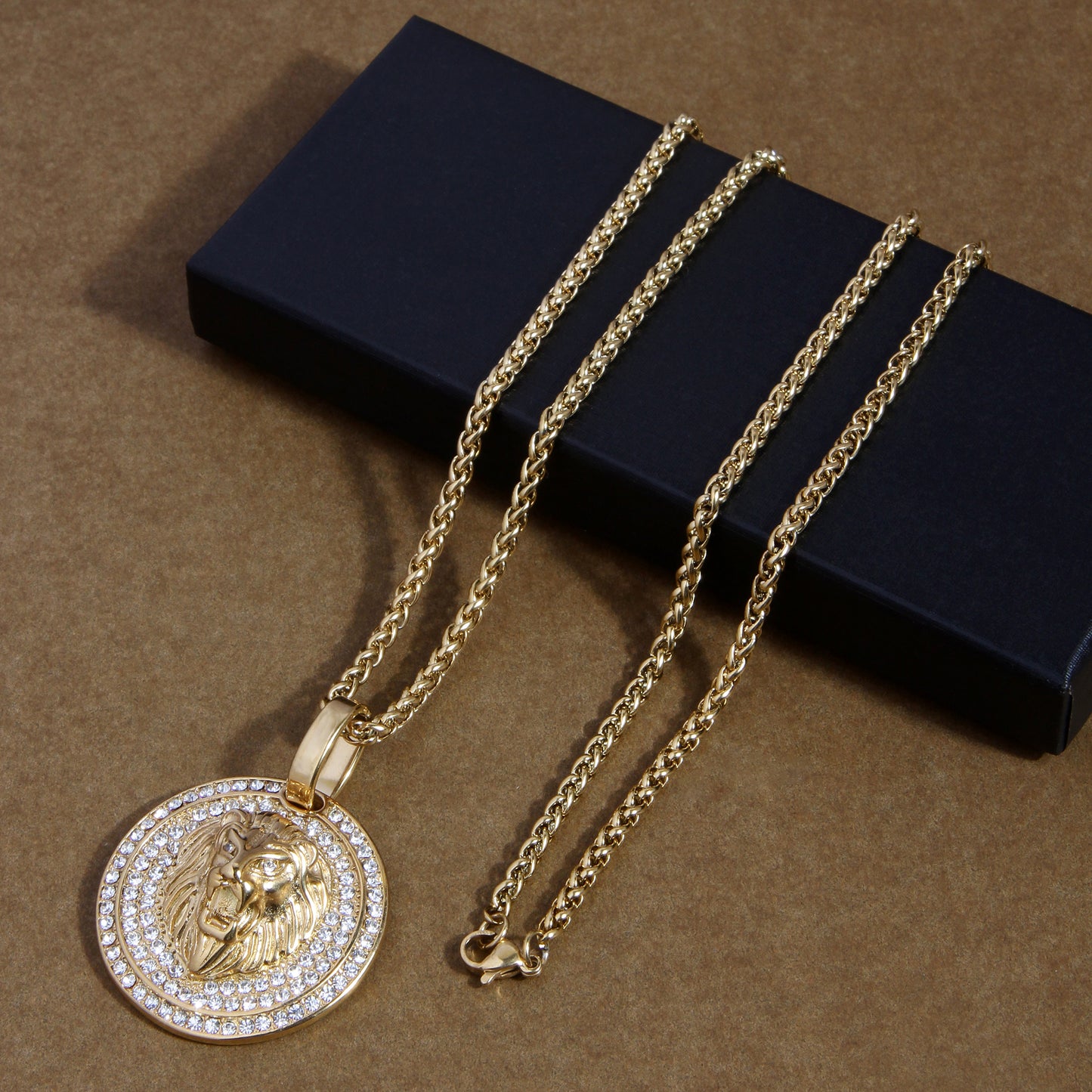 Lion Coin Men’s Luxury Gold Chain Pendant (Chain-24 Inch)