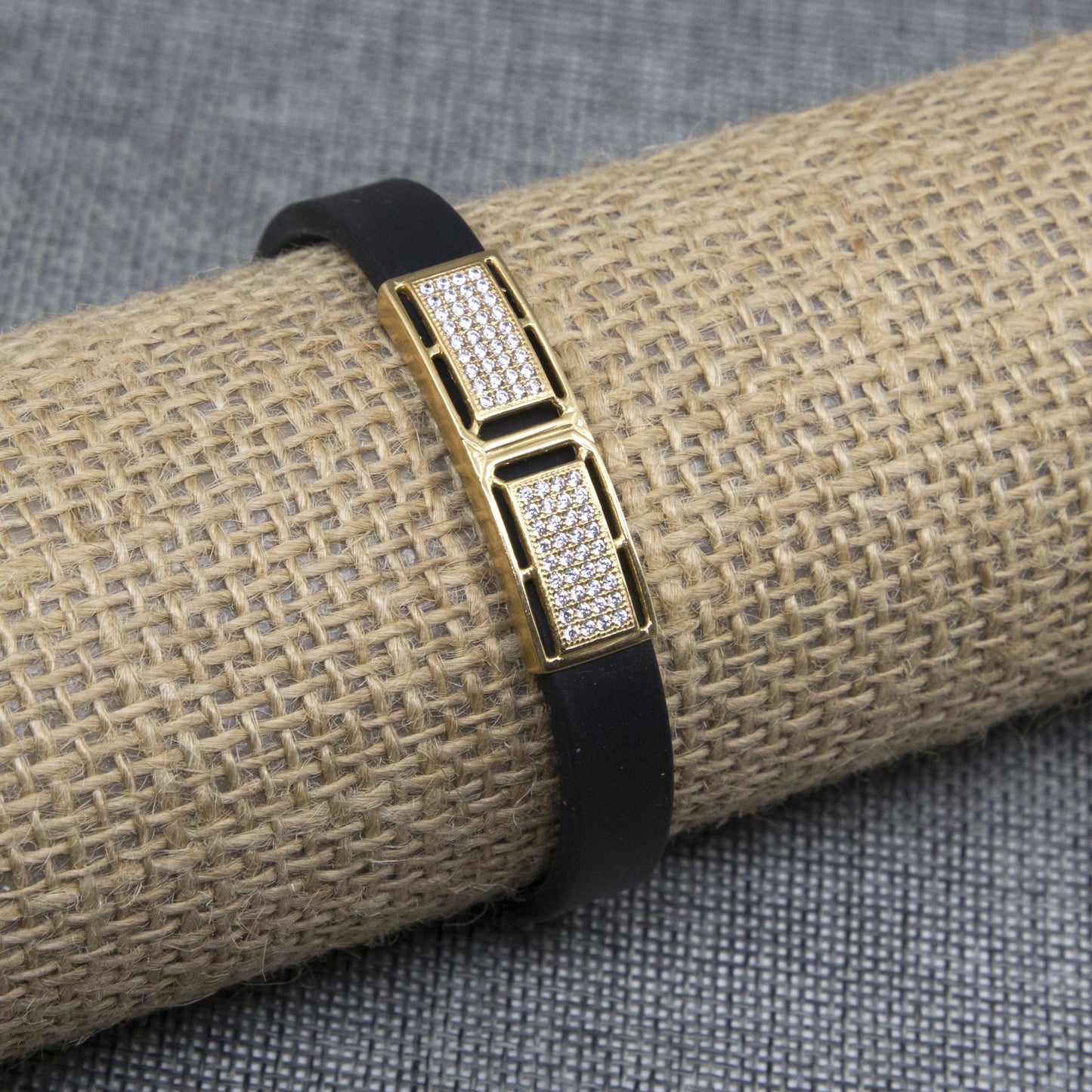 CRYPTO DIMOND GOLD PLATED SILICONE BRACELET