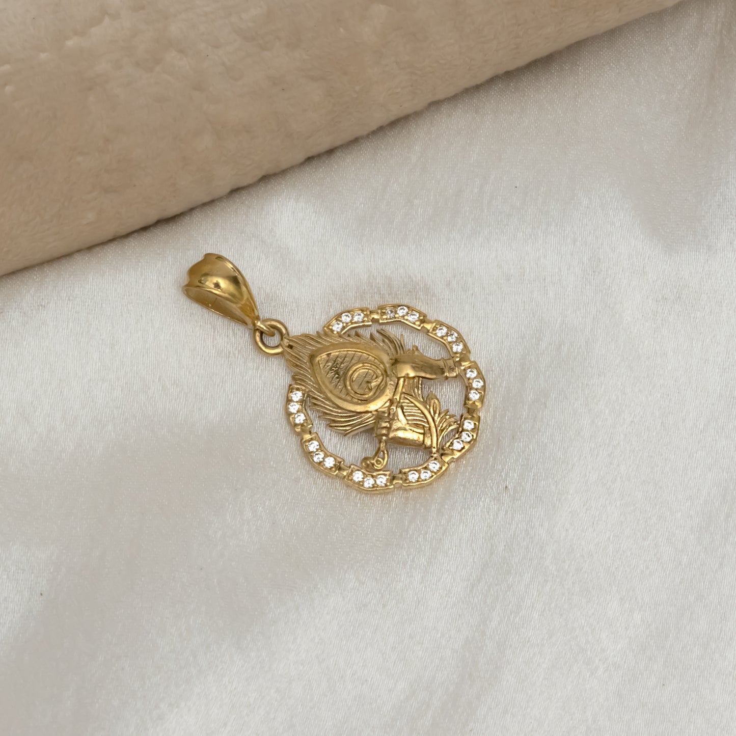 Murali Round Premium Gold Plated Pendant