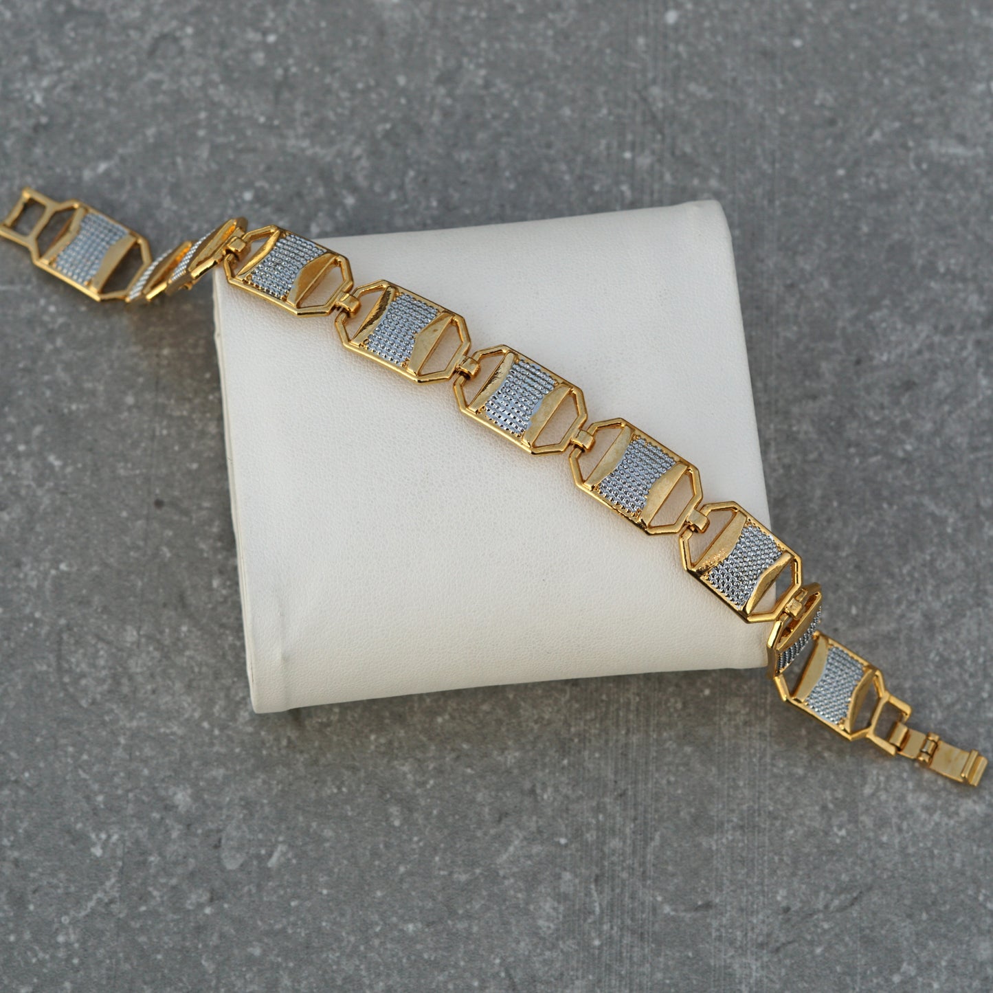 Cord Gold And Silver Loose Bracelet