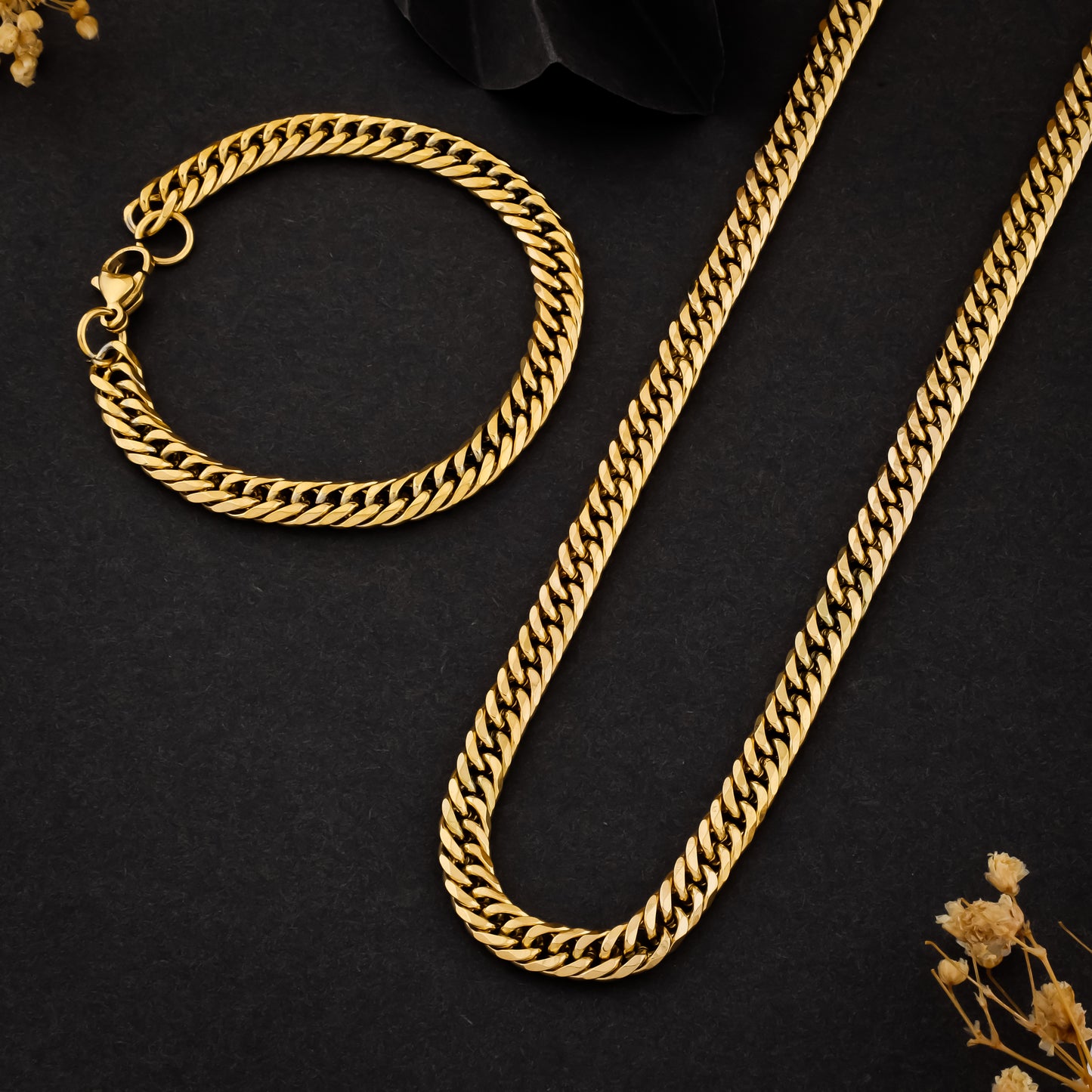 Venom Unisex Solid Gold Cuban Men's Chain & Bracelet Combo (Chain-24 inches & Bracelet-7 inches / 7 mm)