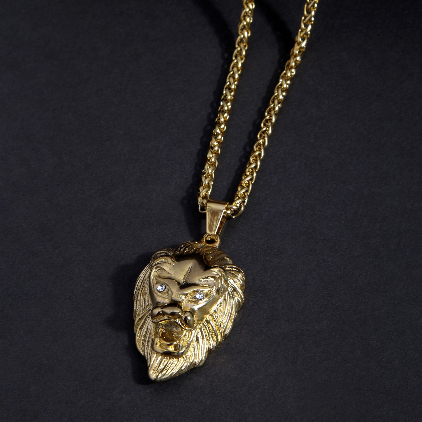 Lion Head Pendant With Men's Chain (Chain-24 inch)