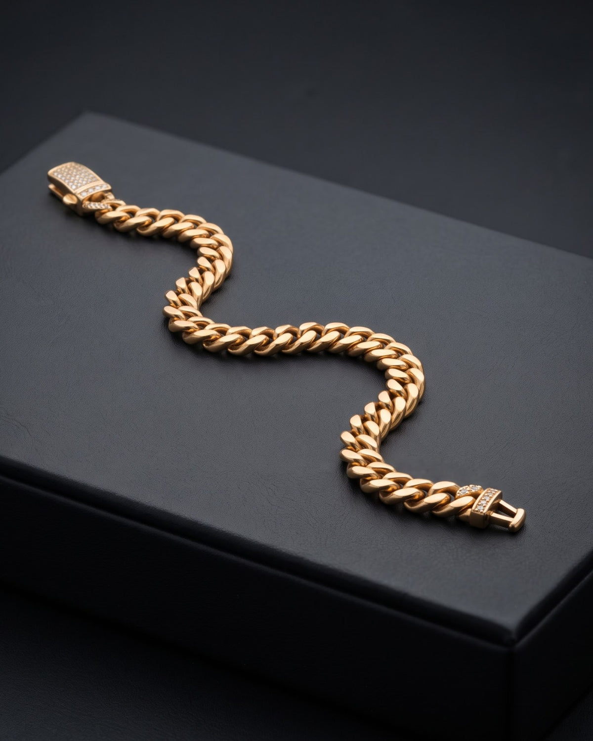 Mens Cuban Gold Diamond Loose Bracelet