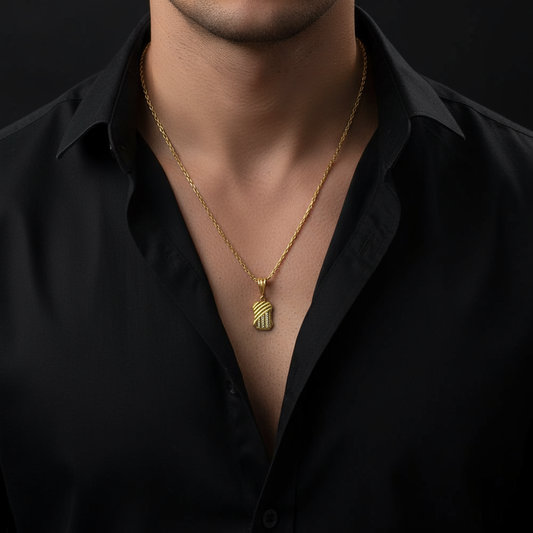 Noro Men’s Smart Look Gold Chain Pendant  (Chain-24 Inch)