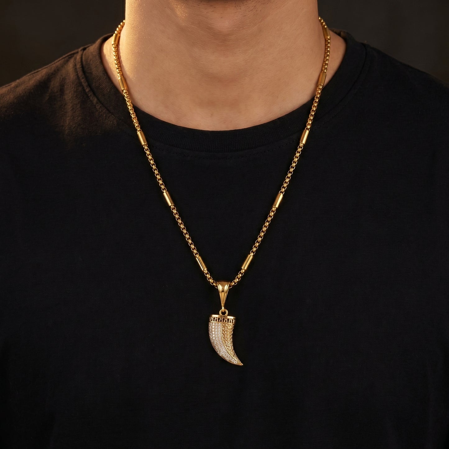 Lion Nail Dimond Pendant With Gold Chain