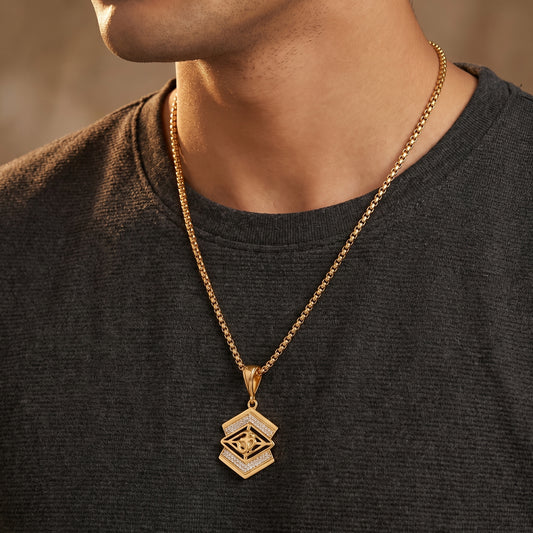 Om King Dimond Pendant With Gold Chain