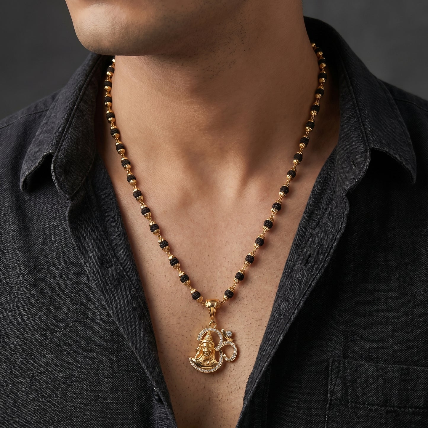 Shivom Dimond Pendant With Rudraksha Mala